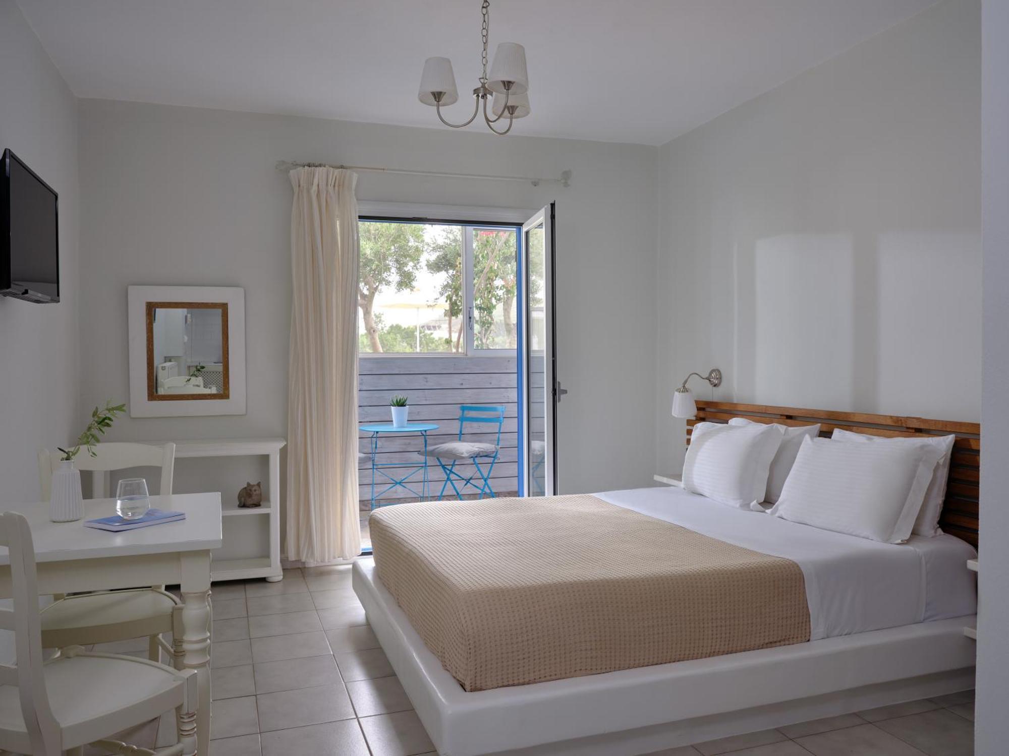 Aelia Apartment Agios Petros  Room photo